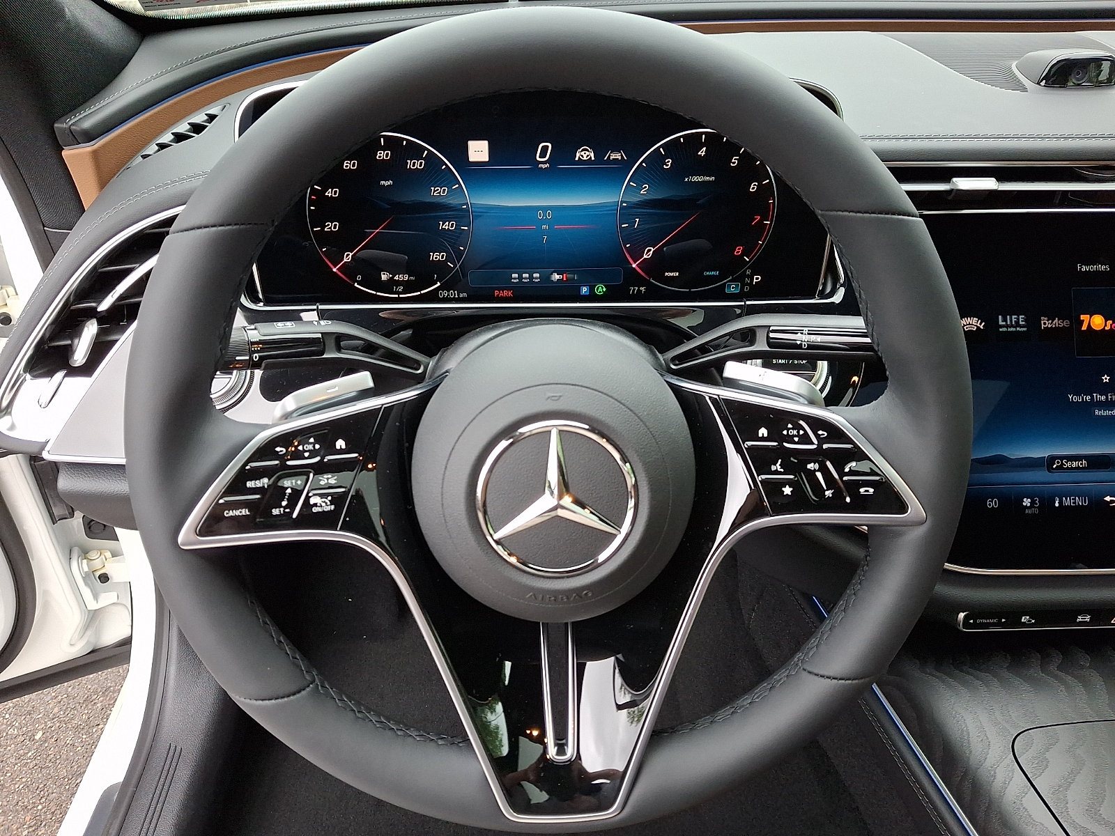 New 2026 Mercedes-Benz E 350 4MATIC Sedan image 17