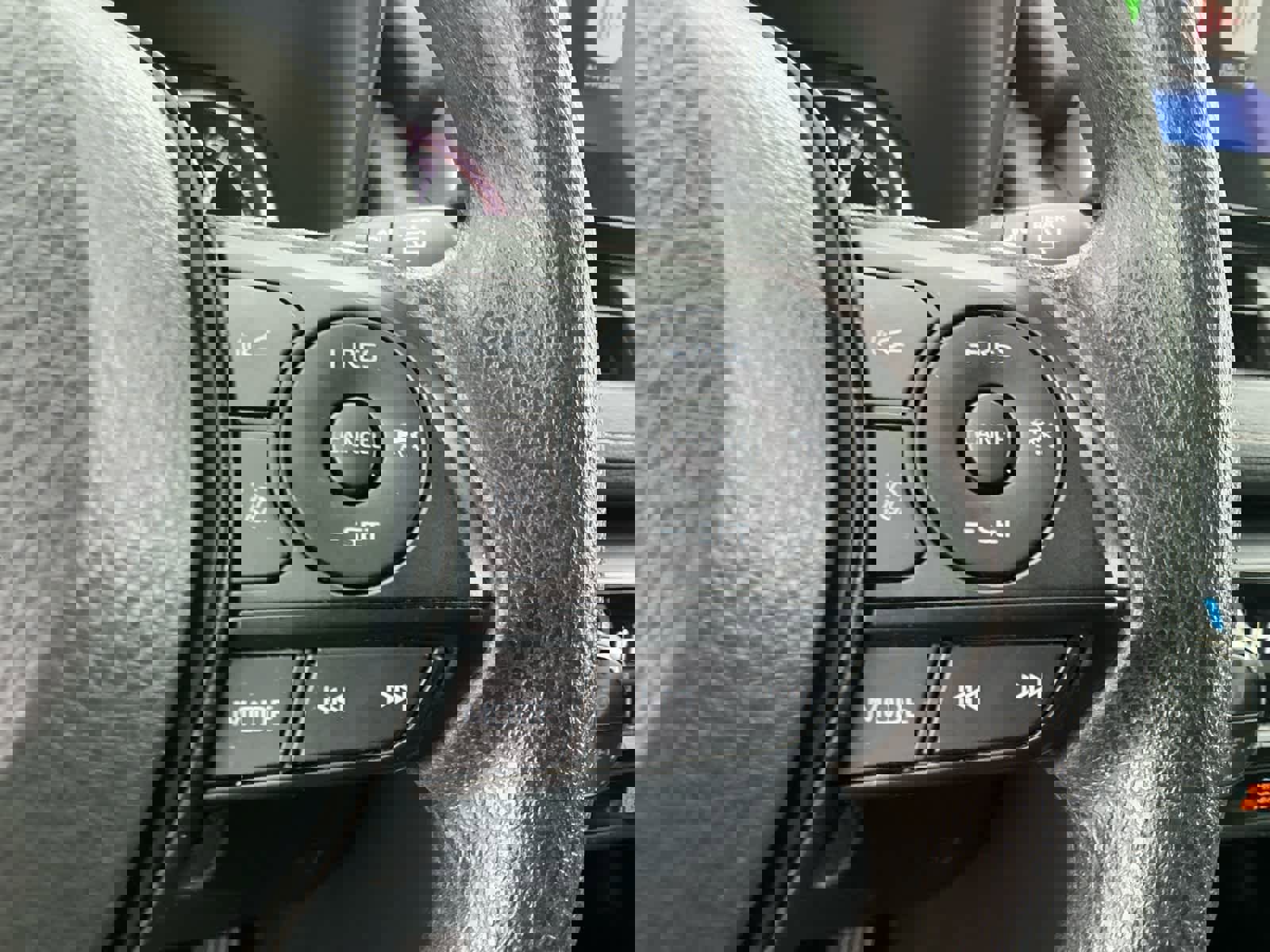 Used 2024 Toyota RAV4 XLE image 21