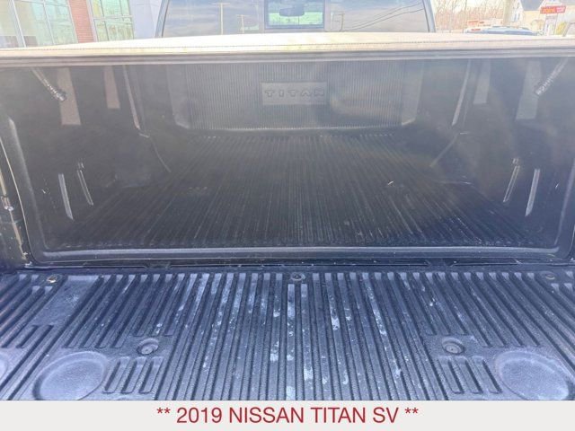 Used 2019 Nissan Titan SV w/ SV Convenience Package image 13
