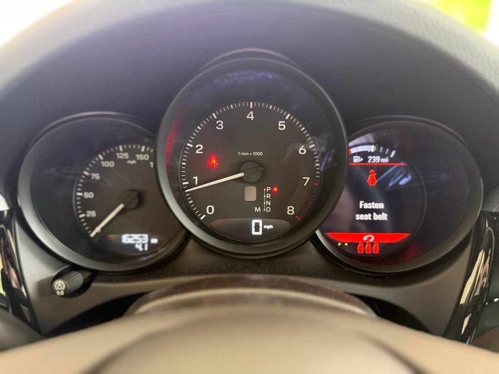 Used 2024 Porsche Macan image 26