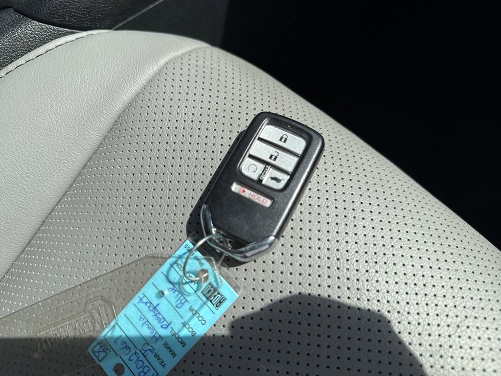 Used 2023 Honda Passport EX-L image 42