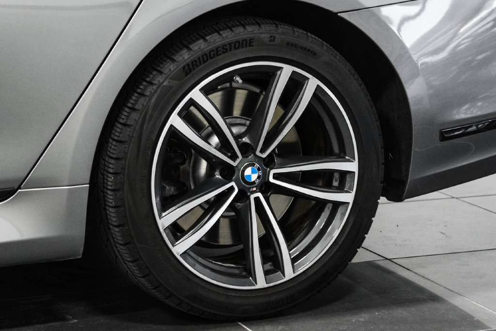 Used 2021 BMW 750i xDrive w/ M Sport Package AWD/4WD image 58