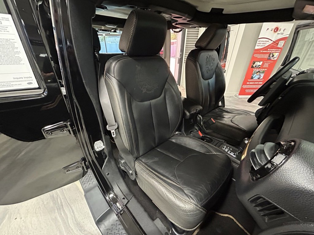 Used 2014 Jeep Wrangler Unlimited Sahara image 5