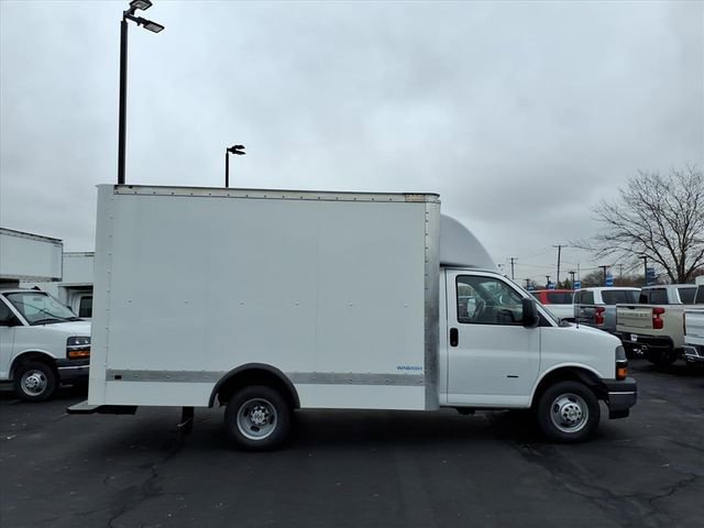 New 2025 Chevrolet Express 3500 w/ Power Convenience Package RWD image 2