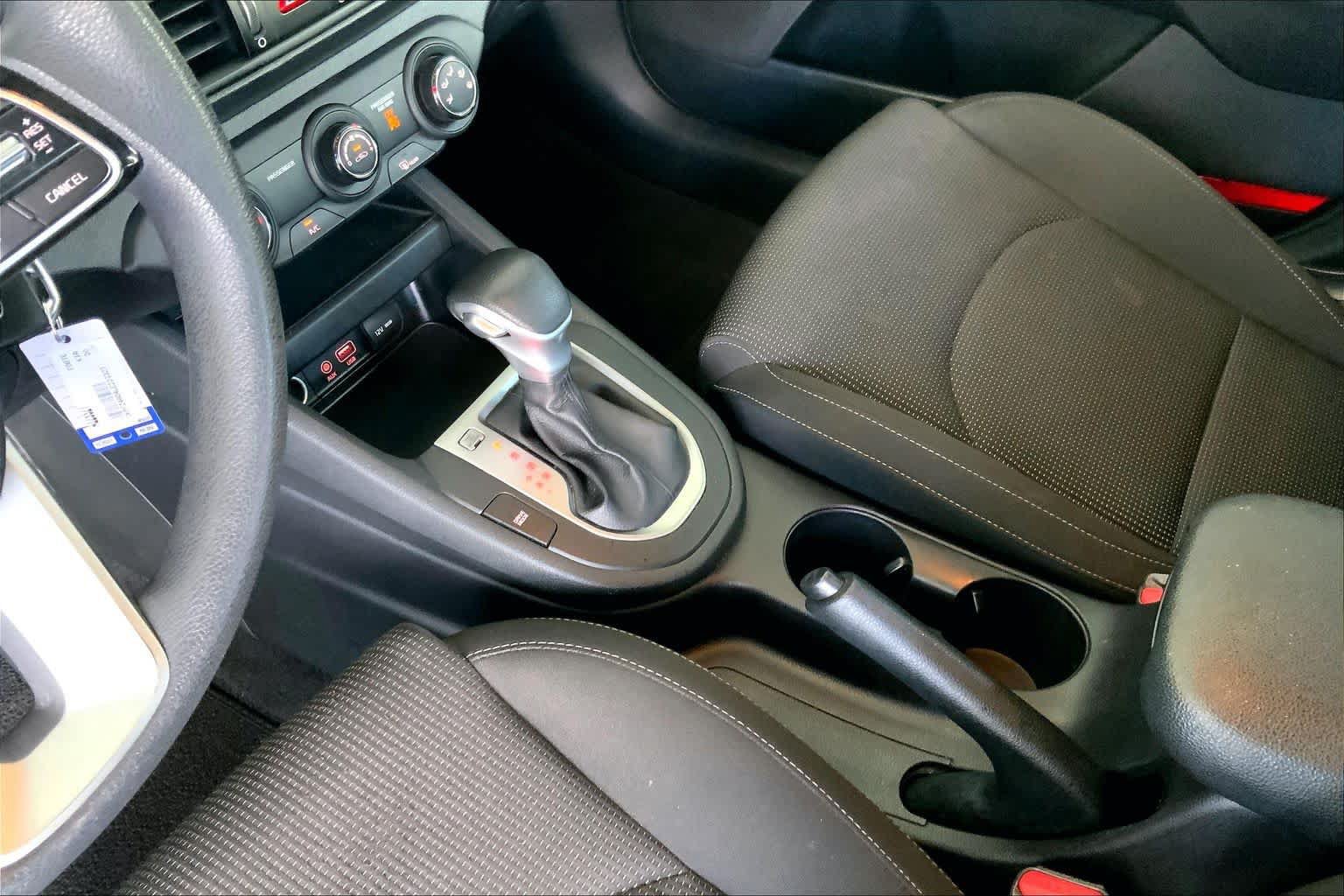 Used 2020 Kia Forte LXS FWD image 16