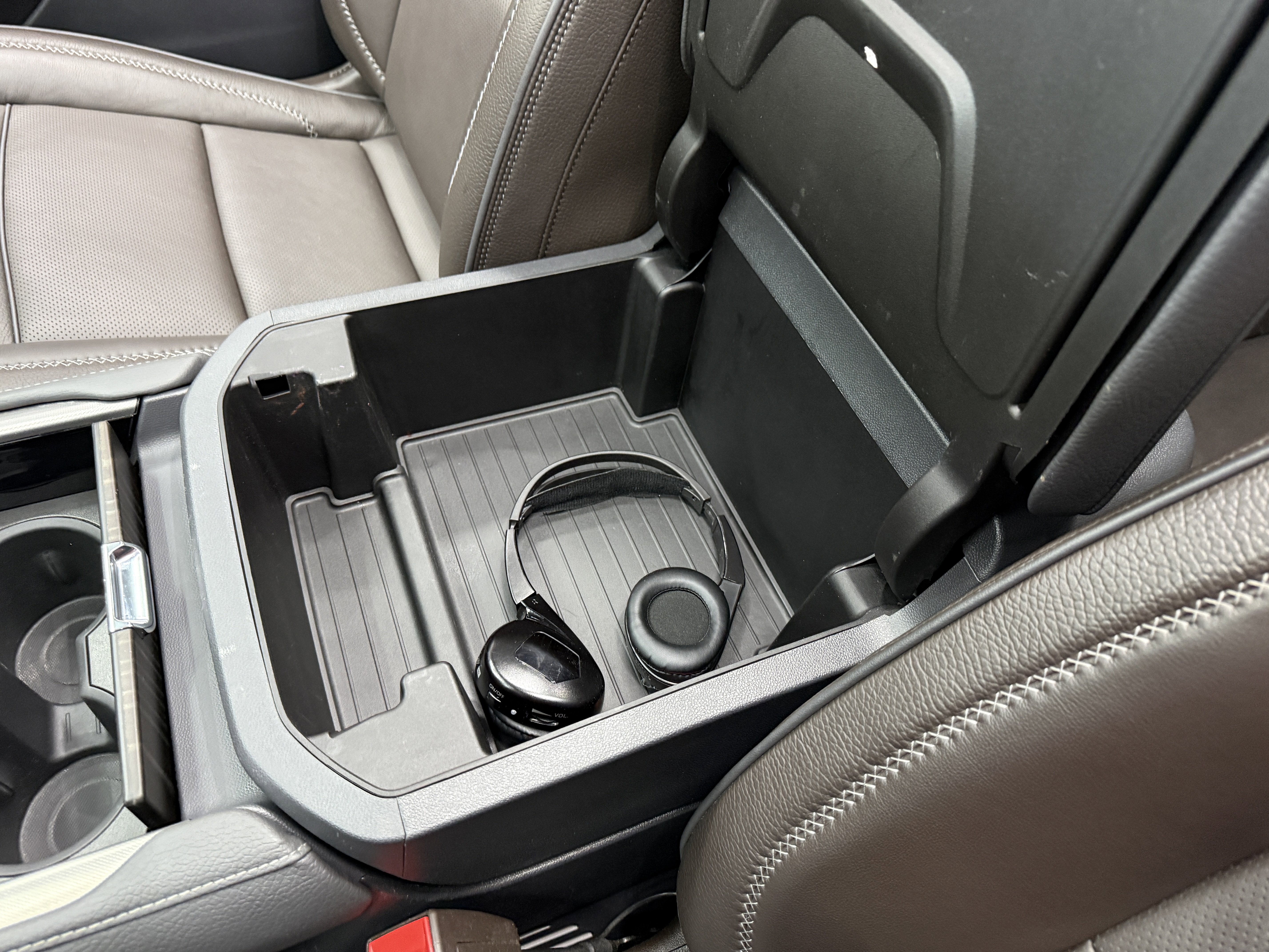 Used 2024 GMC Yukon Denali image 25