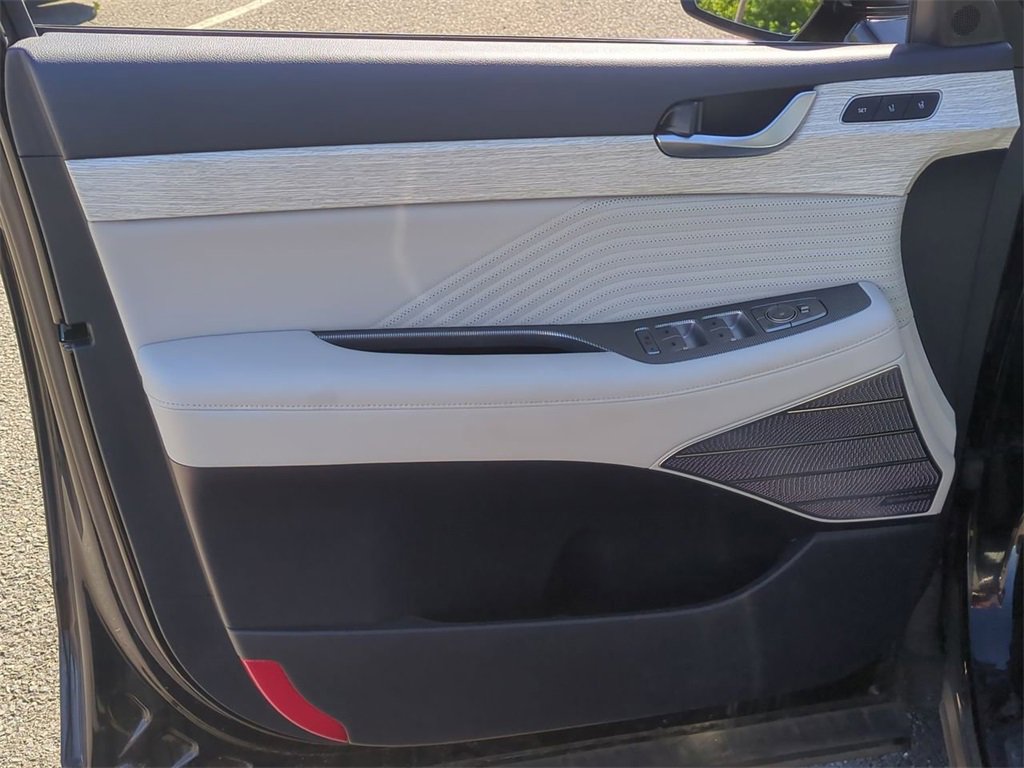 Used 2023 Hyundai Palisade Calligraphy image 10