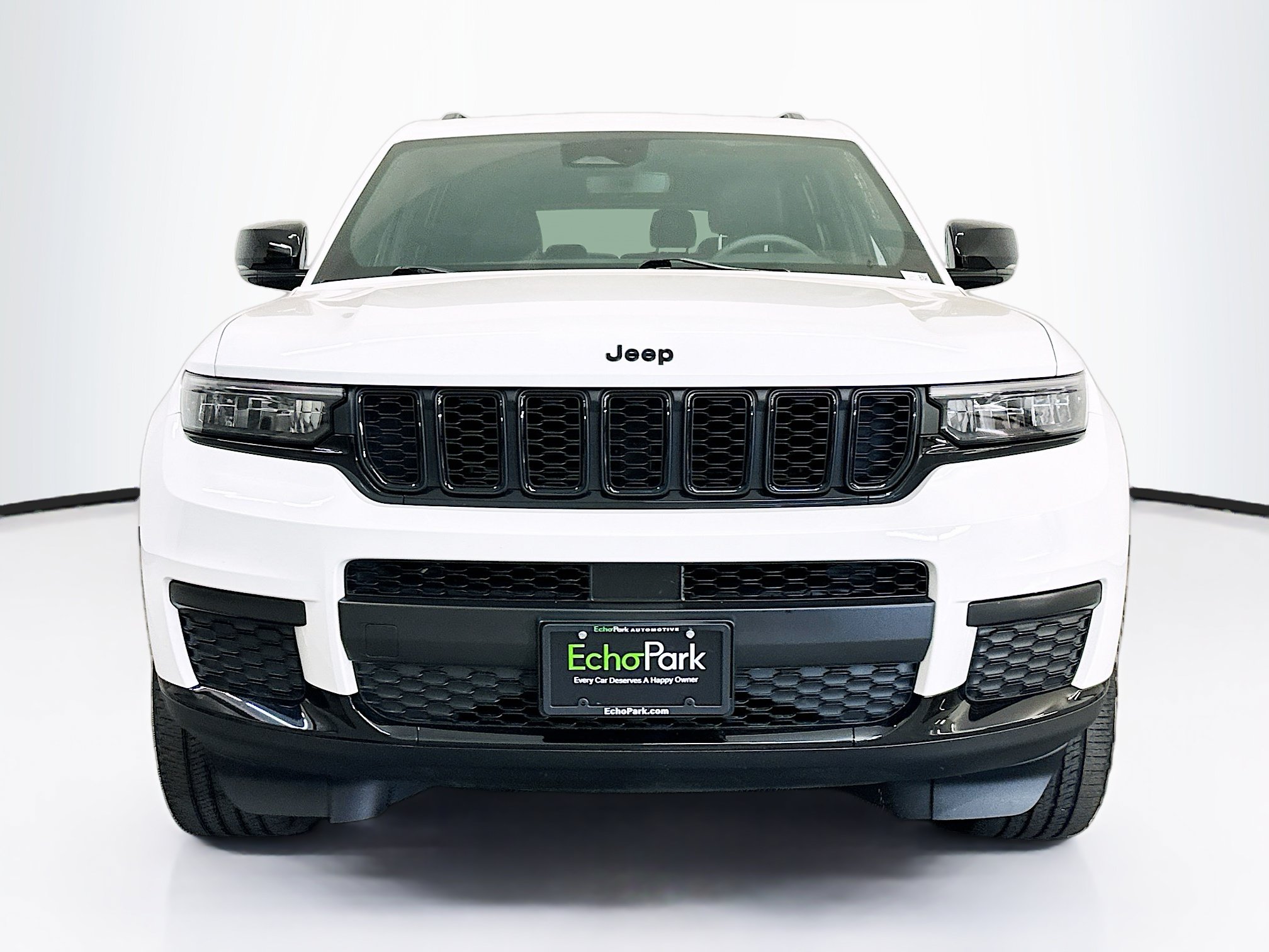 Used 2023 Jeep Grand Cherokee L Laredo AWD/4WD image 2
