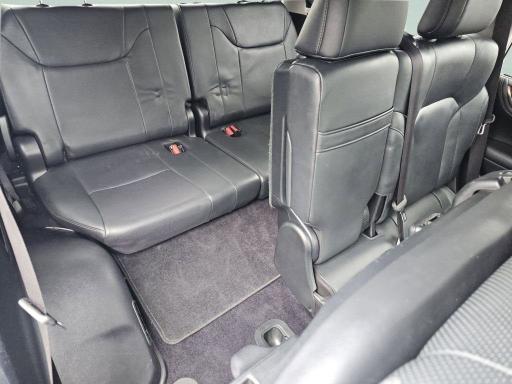 Used 2017 Lexus LX 570 4WD w/ Luxury Package image 5