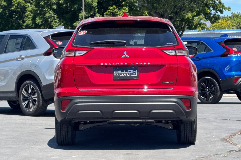 New 2026 Mitsubishi Eclipse Cross LE AWD/4WD image 8