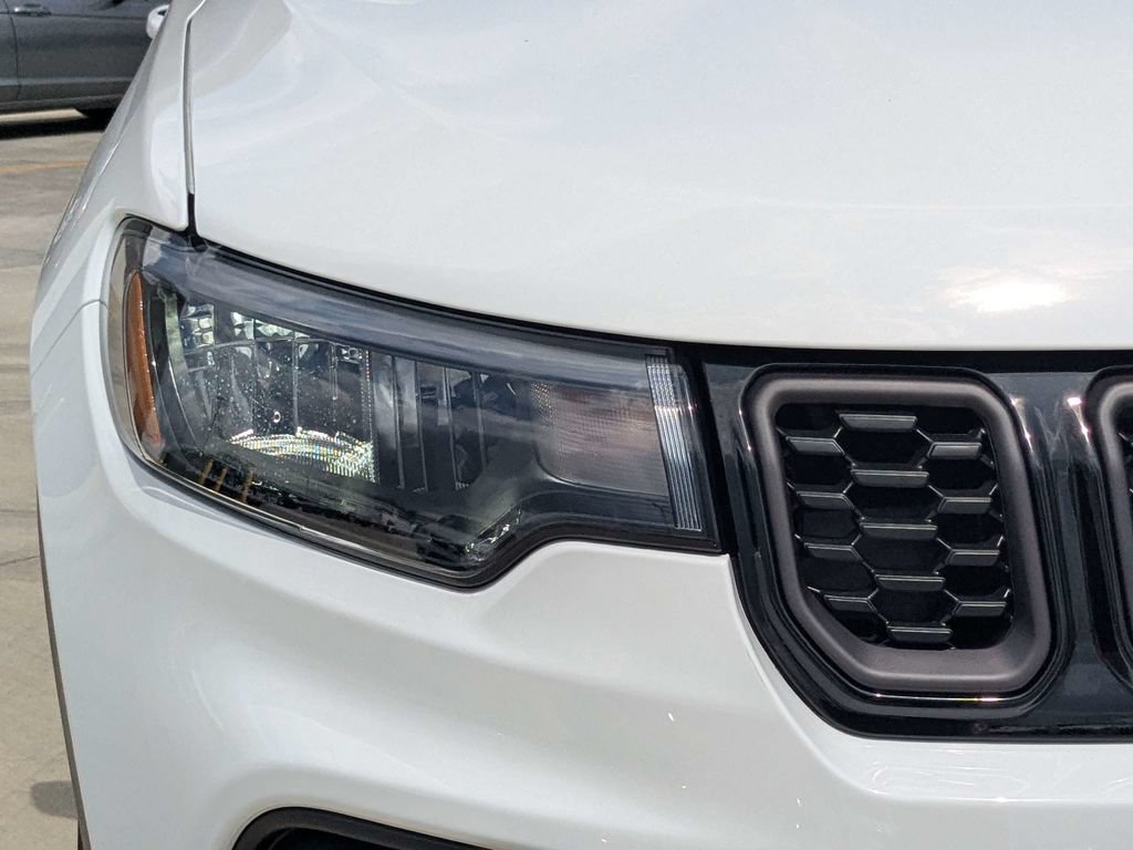New 2026 Jeep Compass Latitude AWD/4WD image 11