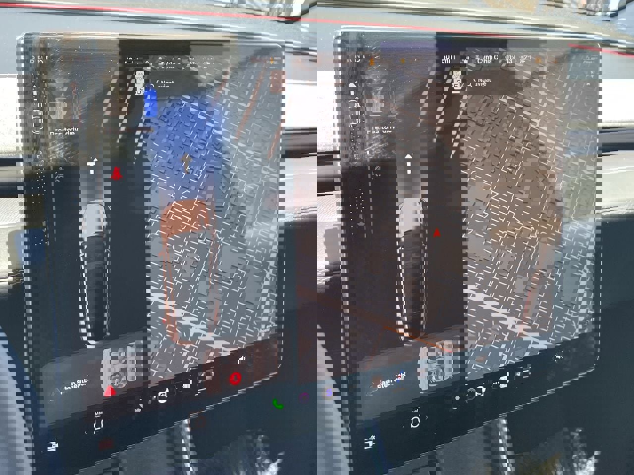 Used 2026 Tesla Model Y 2WD image 27