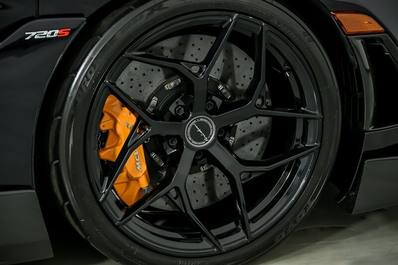 Used 2020 McLaren 720S Spider RWD image 15