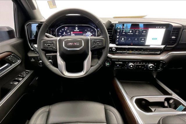 Used 2024 GMC Sierra 2500 SLT w/ SLT Premium Package AWD/4WD image 4