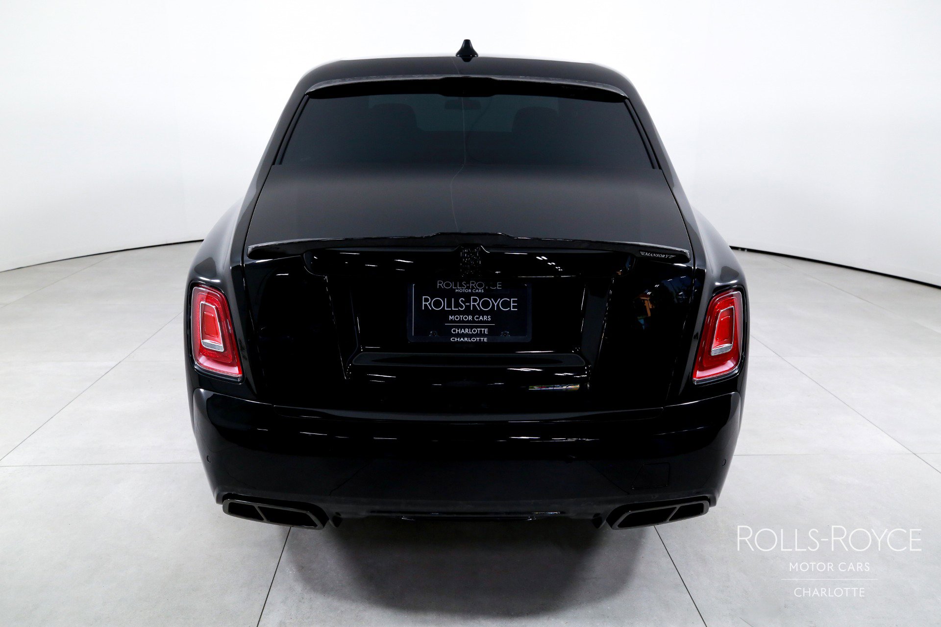 New 2026 Rolls-Royce Phantom Sedan image 9