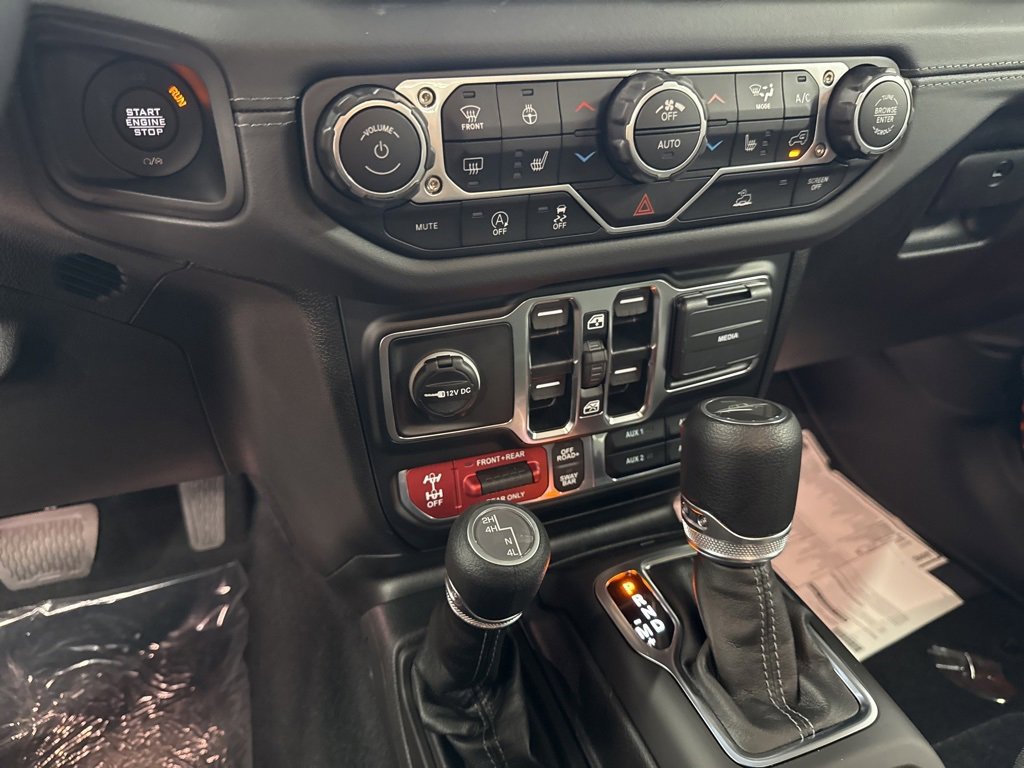 New 2025 Jeep Gladiator Rubicon w/ Convenience Group image 20