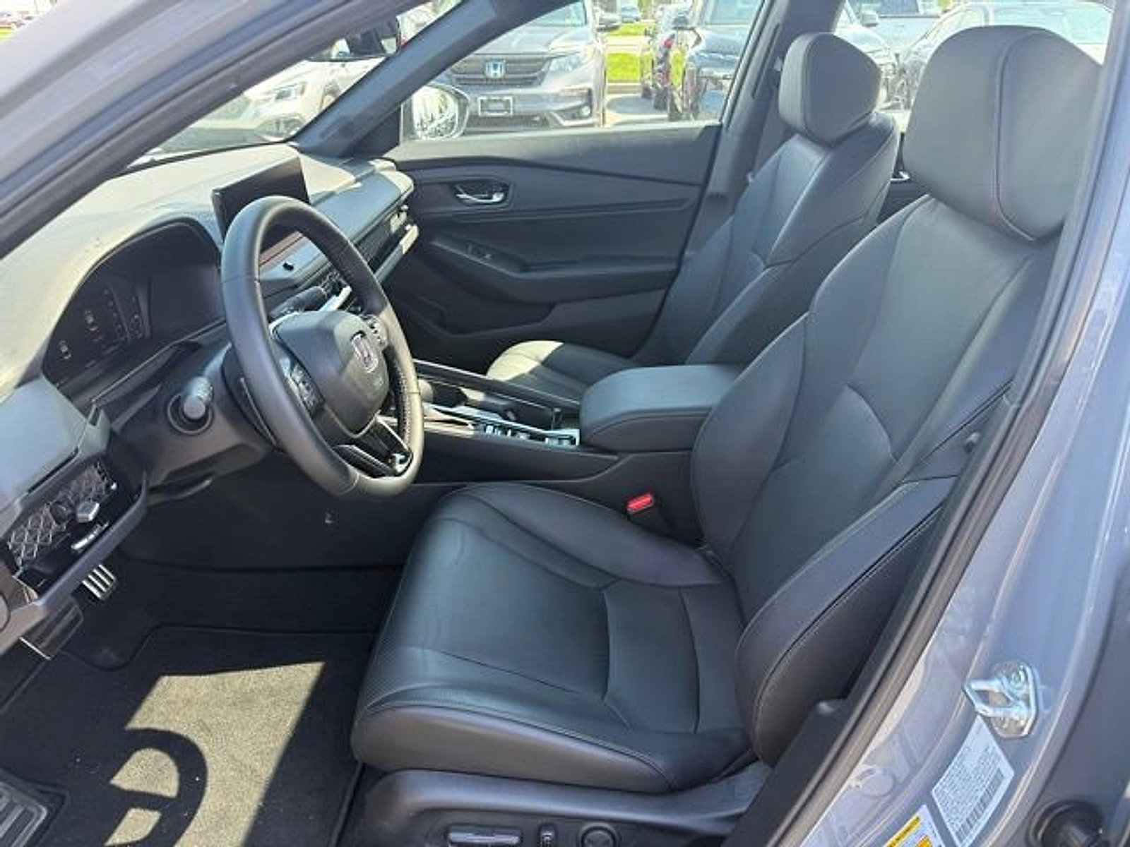 Used 2025 Honda Accord Sport image 14