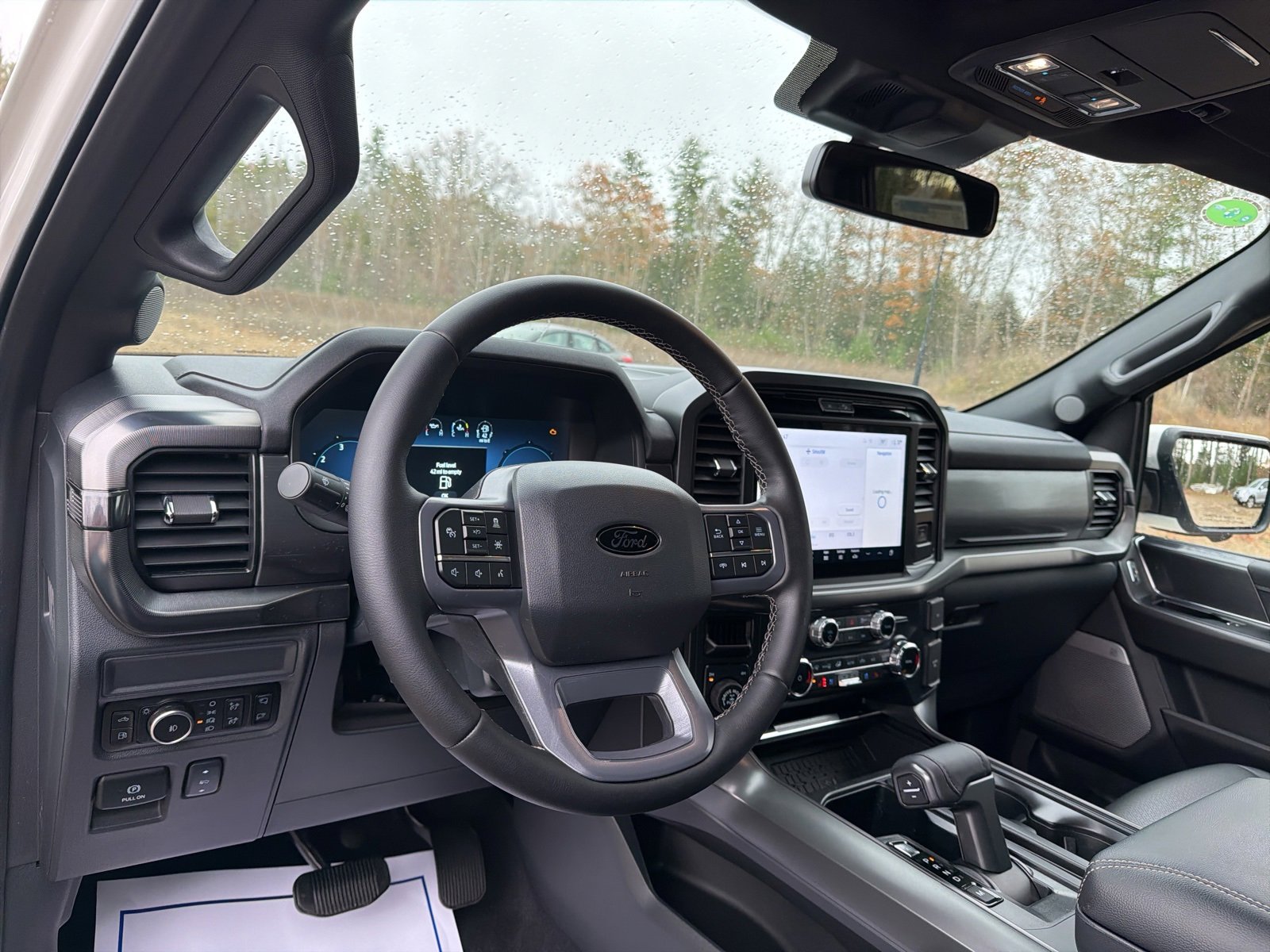 New 2025 Ford F150 Lariat w/ Equipment Group 501A Mid image 16