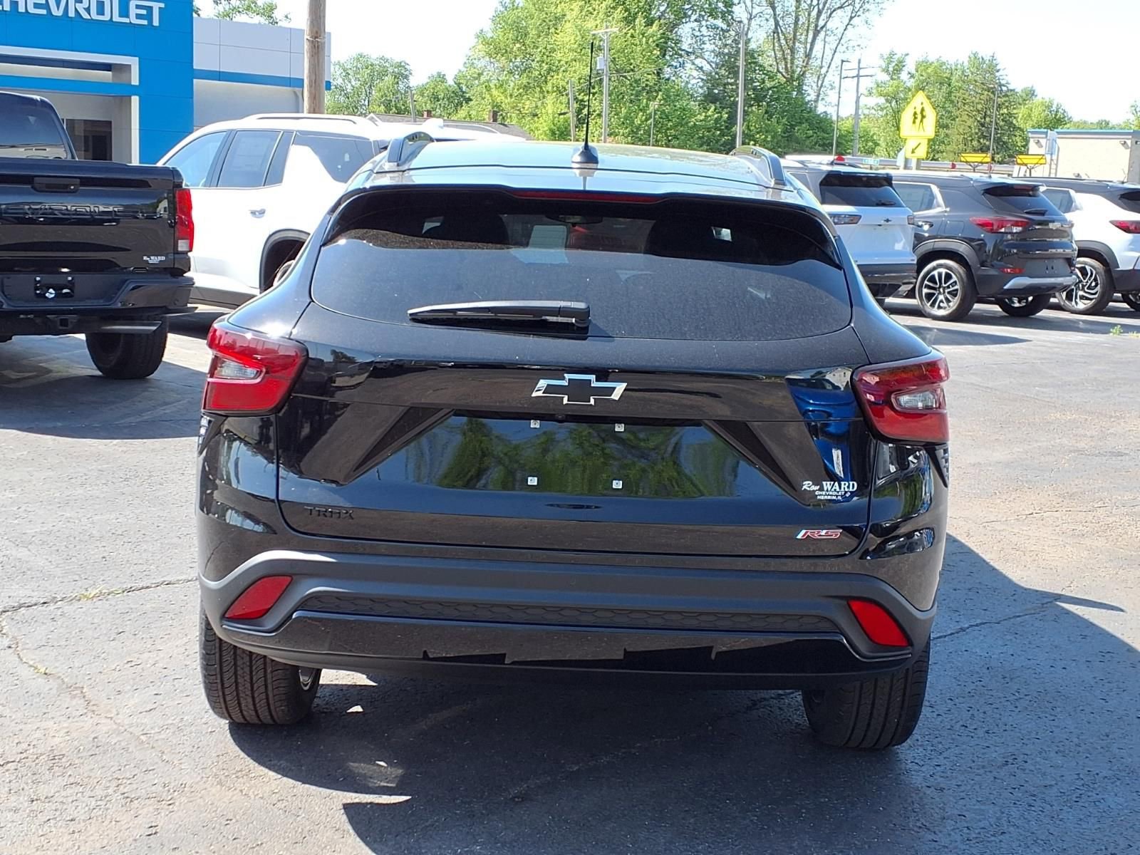 New 2026 Chevrolet Trax RS w/ Sunroof Package FWD image 14
