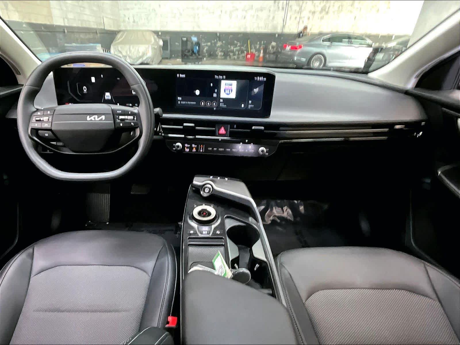 Used 2026 Kia EV6 Light AWD/4WD image 19