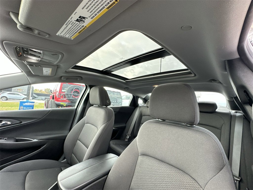 Used 2023 Chevrolet Malibu LT image 21