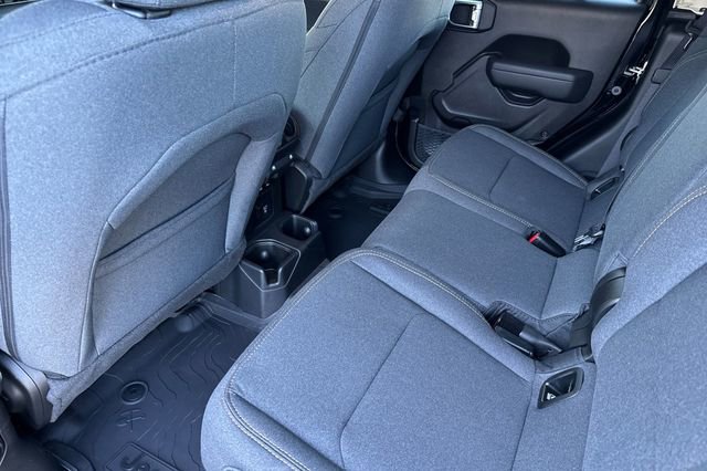 New 2025 Jeep Gladiator Sport AWD/4WD image 12