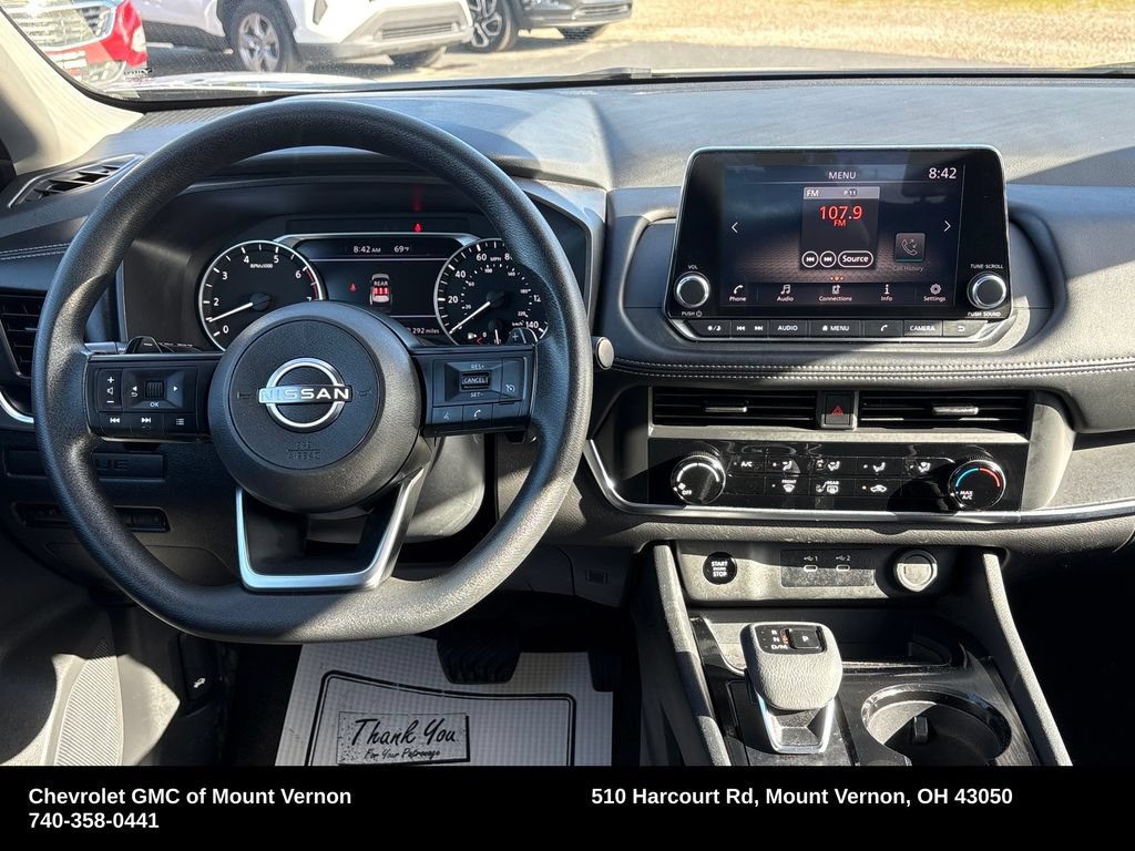 Used 2024 Nissan Rogue S AWD/4WD image 16