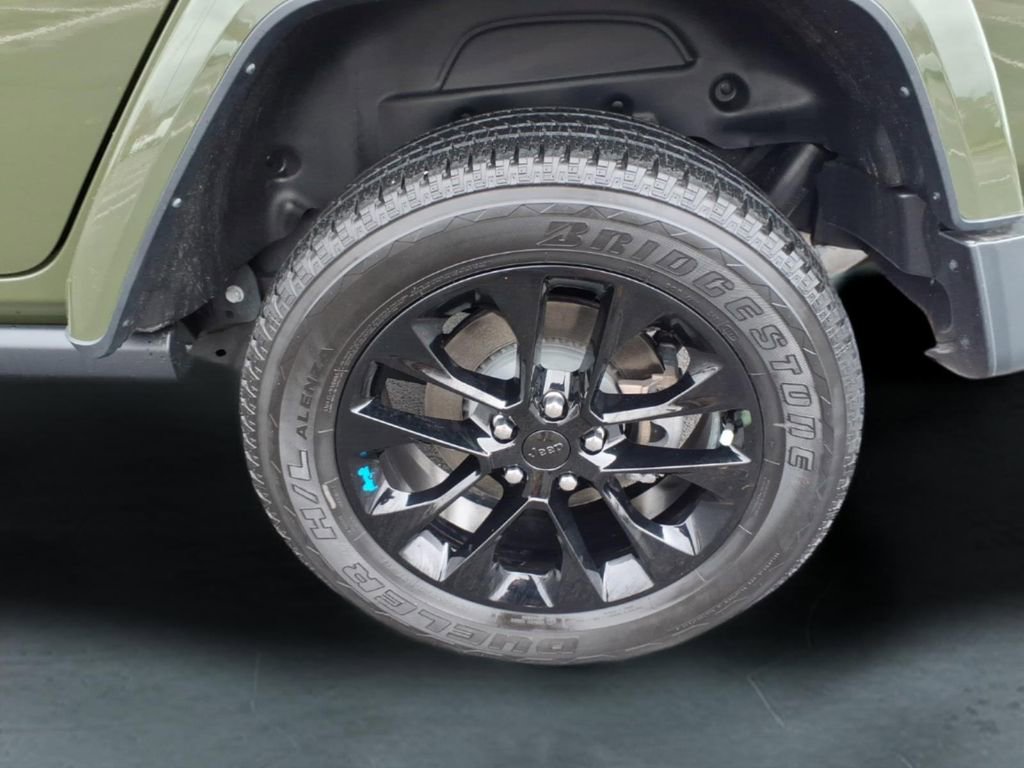 Used 2023 Jeep Wrangler Unlimited Sahara image 13
