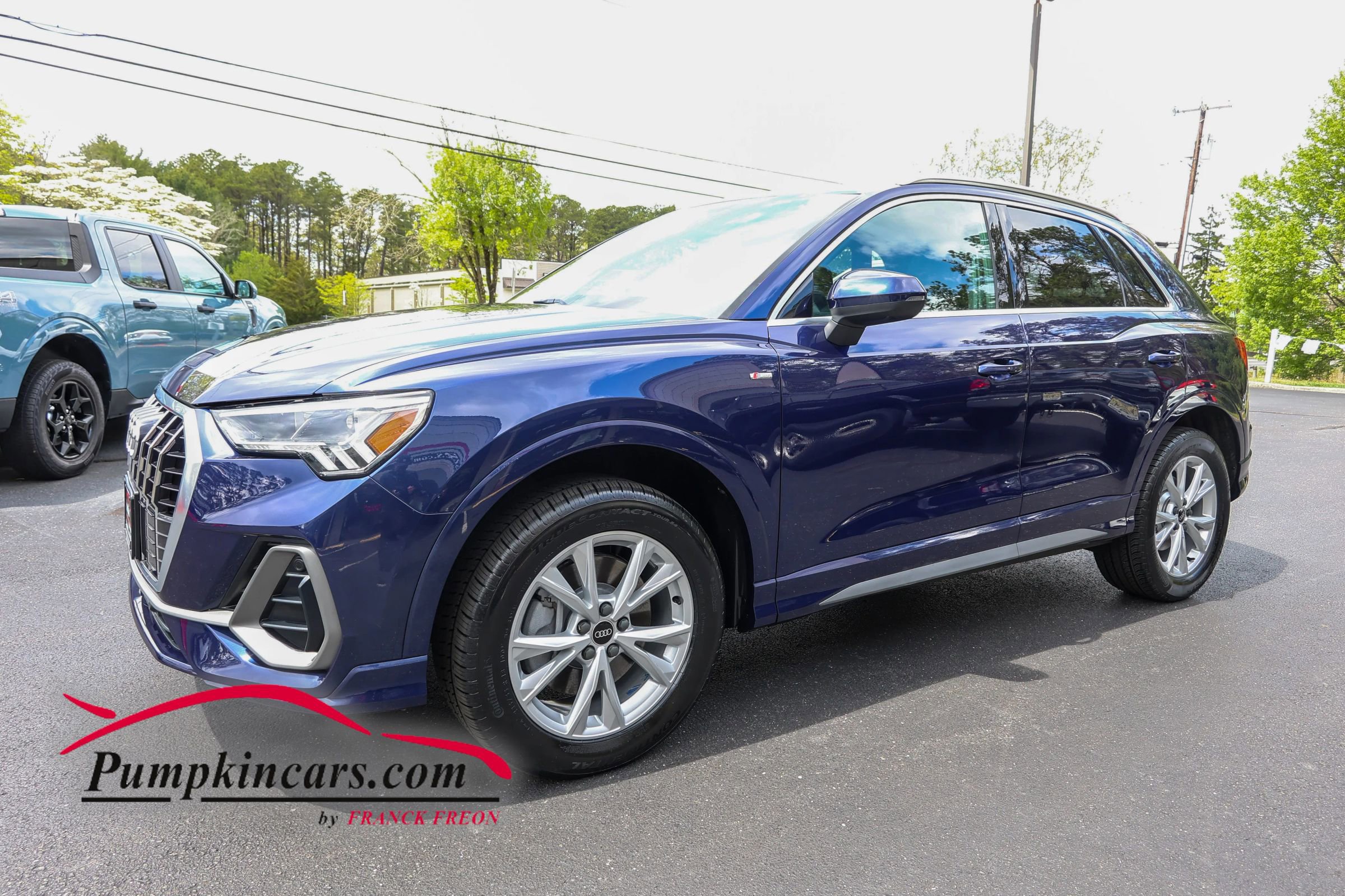 Used 2022 Audi Q3 2.0T Premium Plus w/ Premium Plus Package AWD/4WD image 2