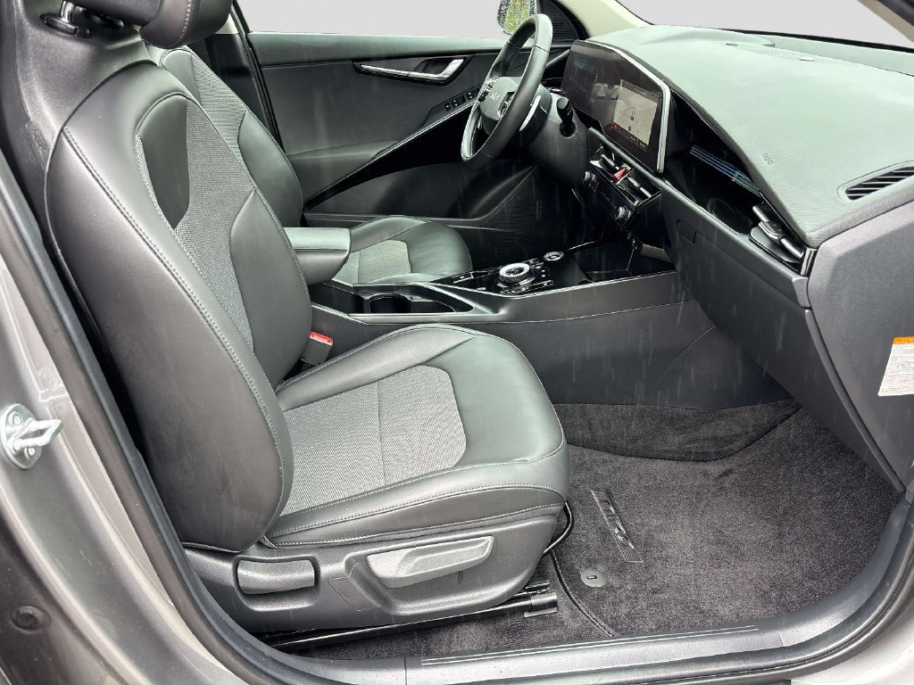 Used 2024 Kia Niro Wind FWD image 14