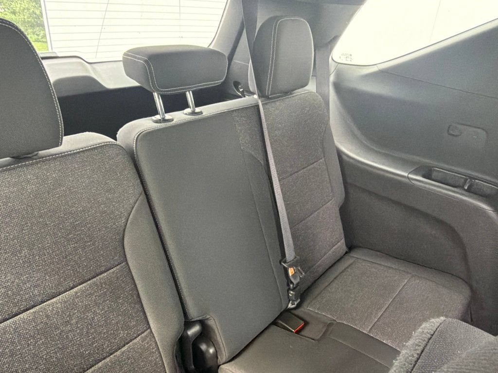 Used 2025 Chevrolet Traverse LT AWD/4WD image 7