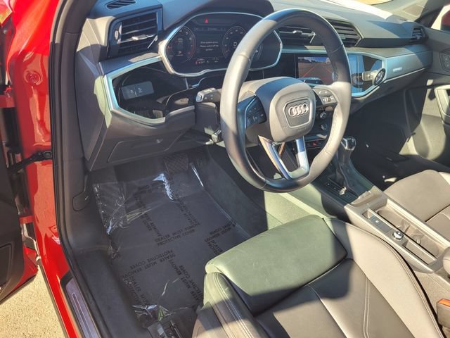 Used 2022 Audi Q3 2.0T Premium Plus w/ Premium Plus Package AWD/4WD image 12