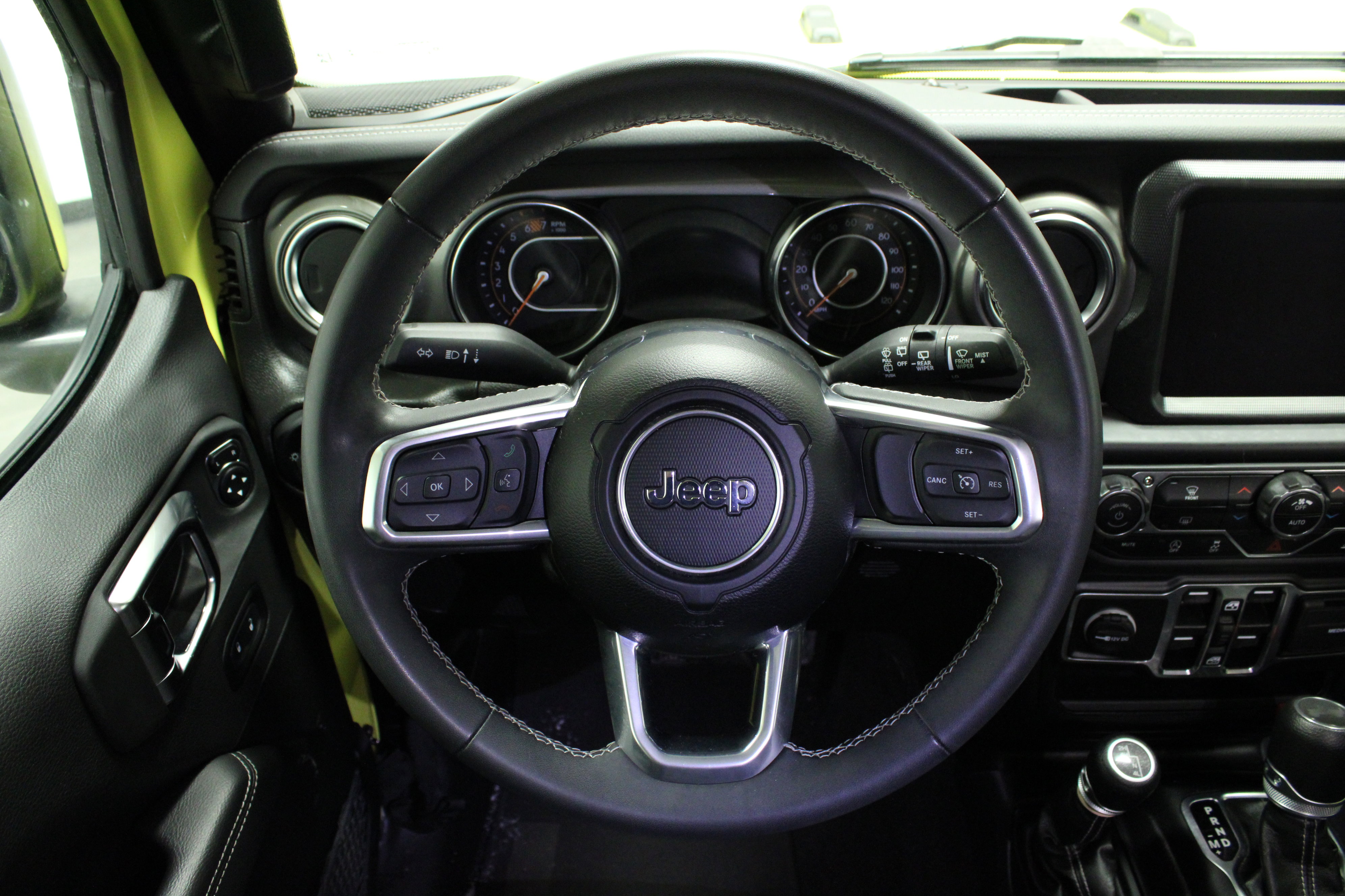 Used 2023 Jeep Wrangler Unlimited Sahara AWD/4WD image 20
