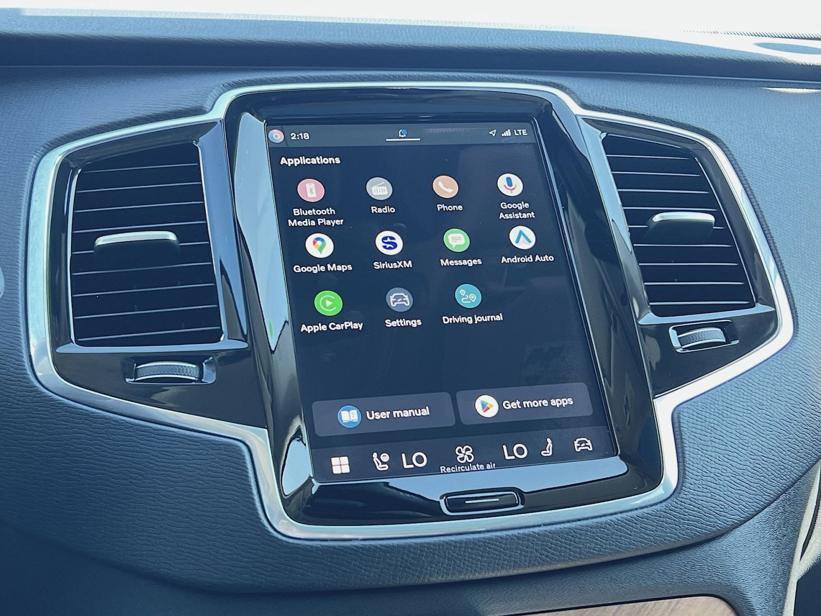 Certified 2025 Volvo XC90 B6 Plus image 18