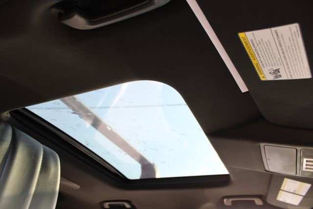 Used 2020 Land Rover Discovery HSE Luxury image 62