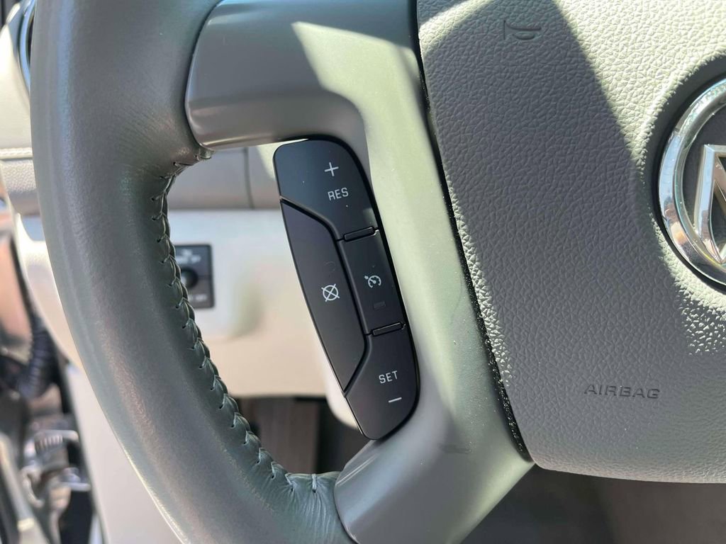 Used 2014 Buick Enclave Leather w/ Trailering Provision Package FWD image 32