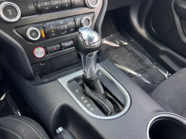 Used 2021 Ford Mustang Coupe w/ Black Accent Package RWD image 19