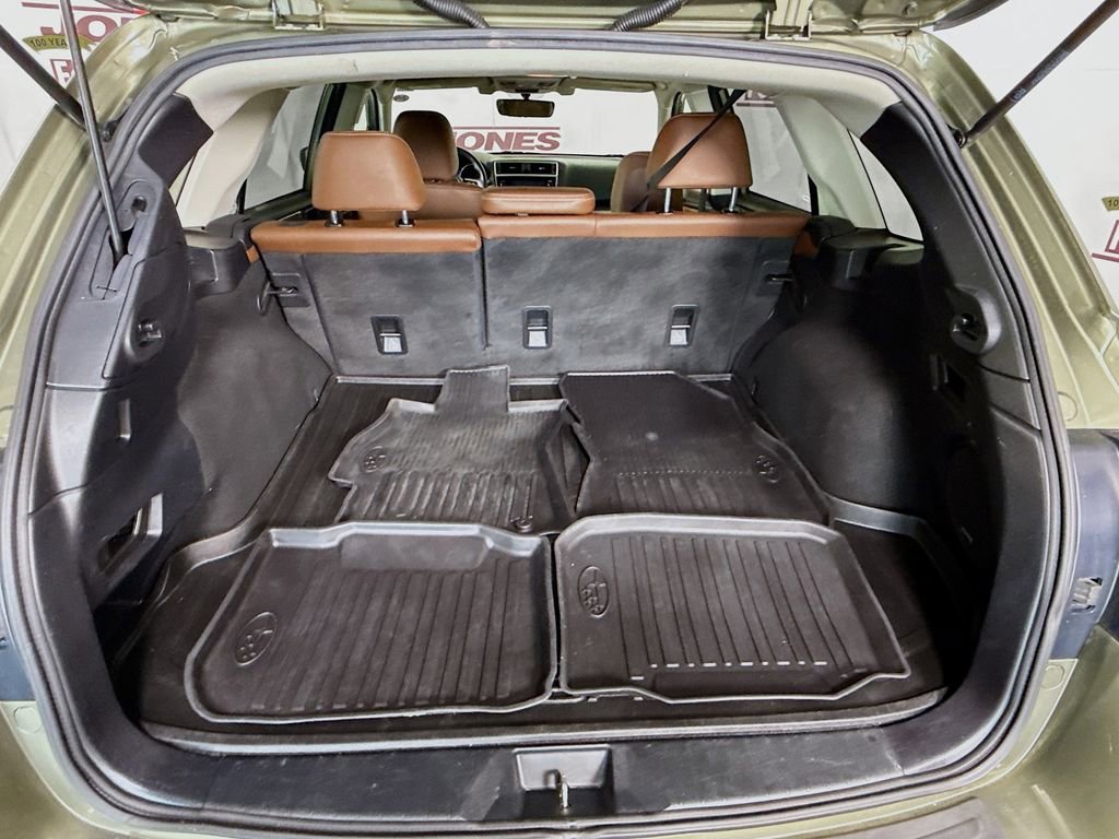Used 2019 Subaru Outback 3.6R Touring AWD/4WD image 29