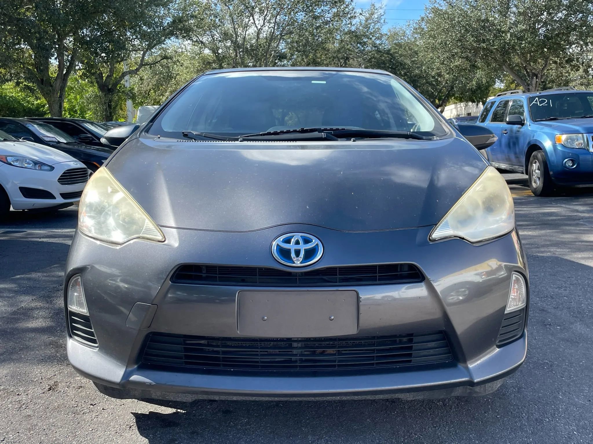 Used 2013 Toyota Prius C One image 3