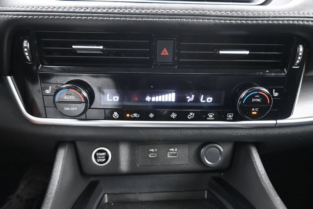 Used 2021 Nissan Rogue SV w/ Premium Package AWD/4WD image 22