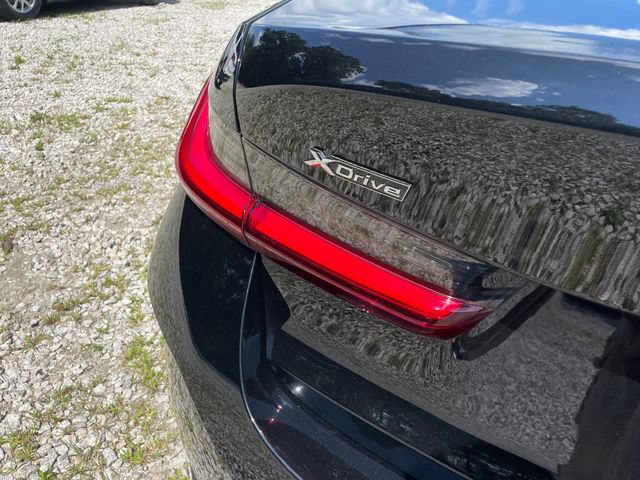 Used 2026 BMW 330i xDrive Sedan AWD/4WD image 13
