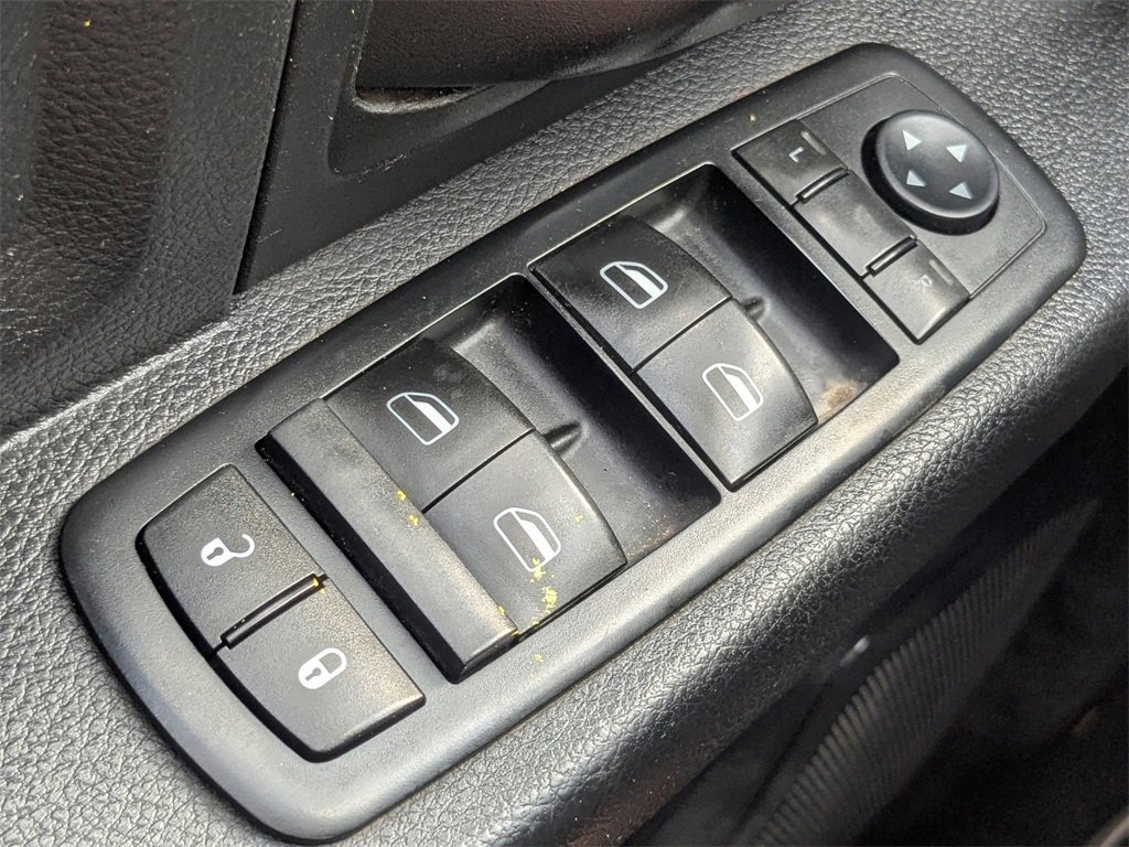 Used 2015 RAM 3500 Tradesman w/ Chrome Appearance Group image 24