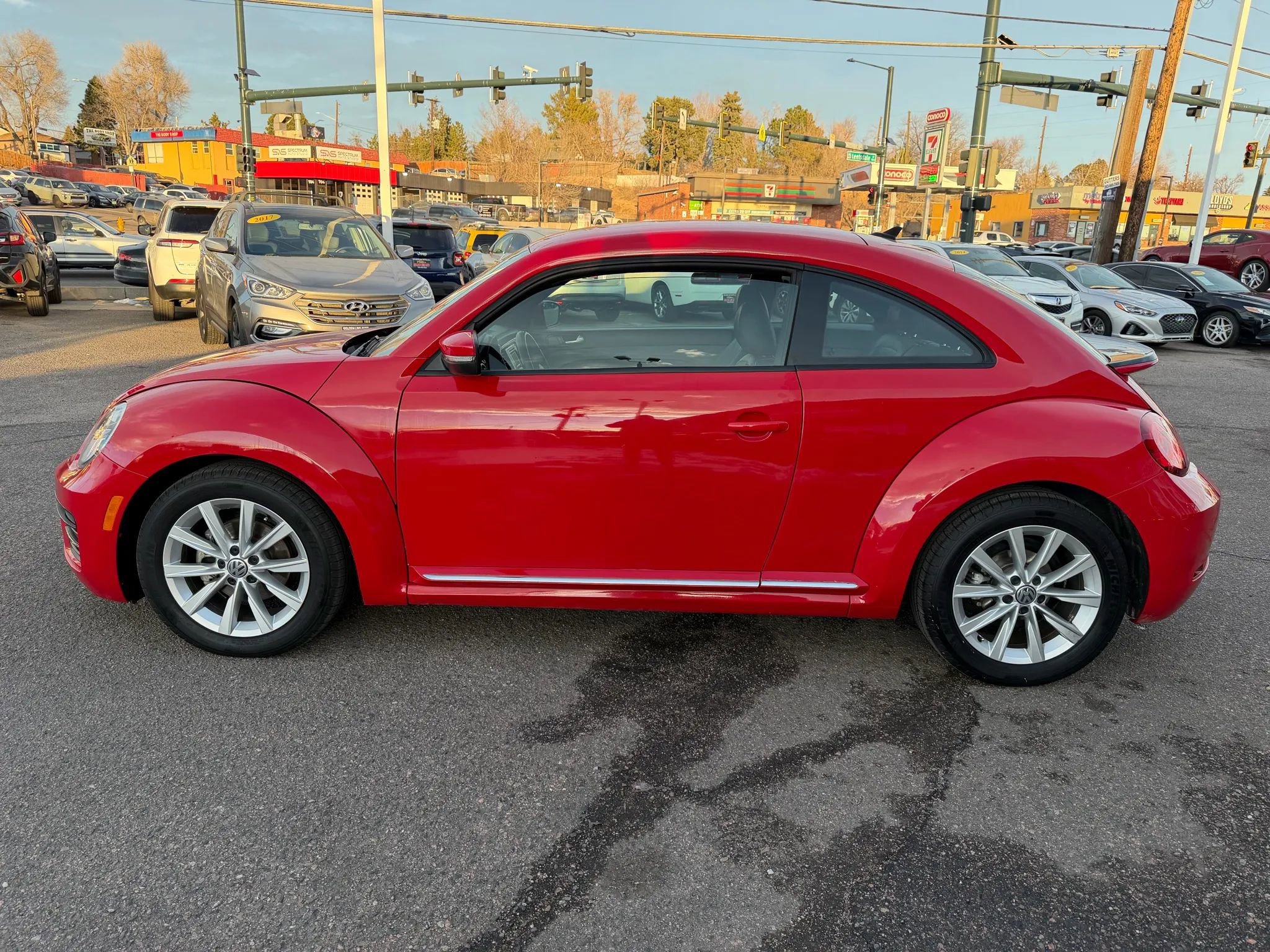 Used 2018 Volkswagen Beetle 2.0T S w/ Style & Comfort Package For S image 5