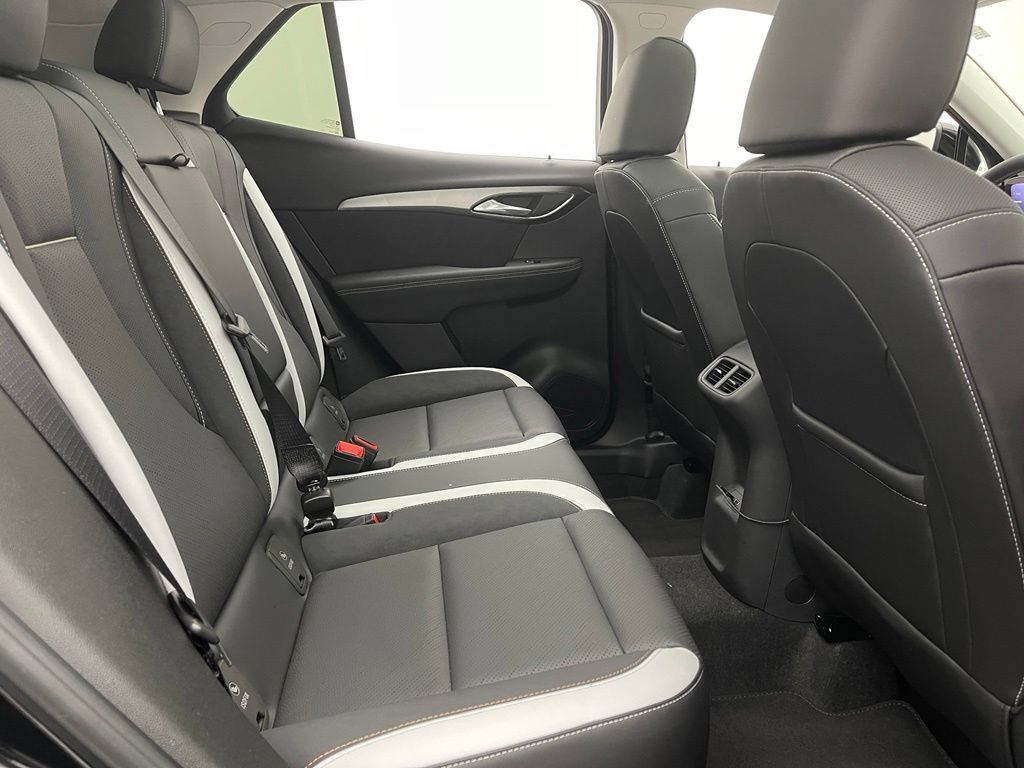 Used 2025 Buick Envision Sport Touring AWD/4WD image 35