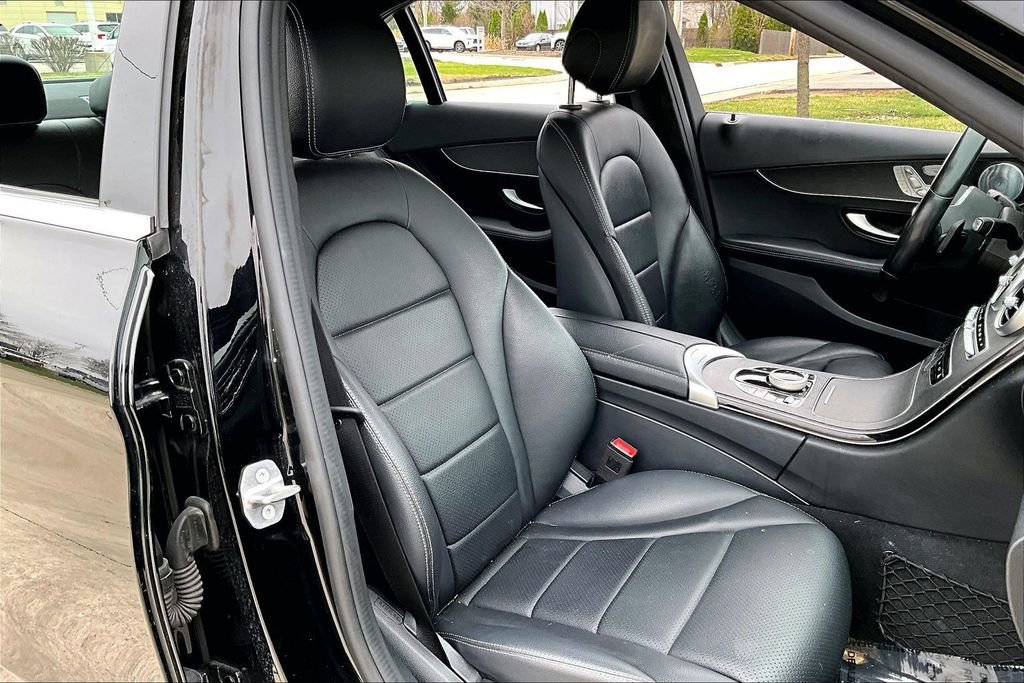 Used 2021 Mercedes-Benz C 300 4MATIC Sedan image 25
