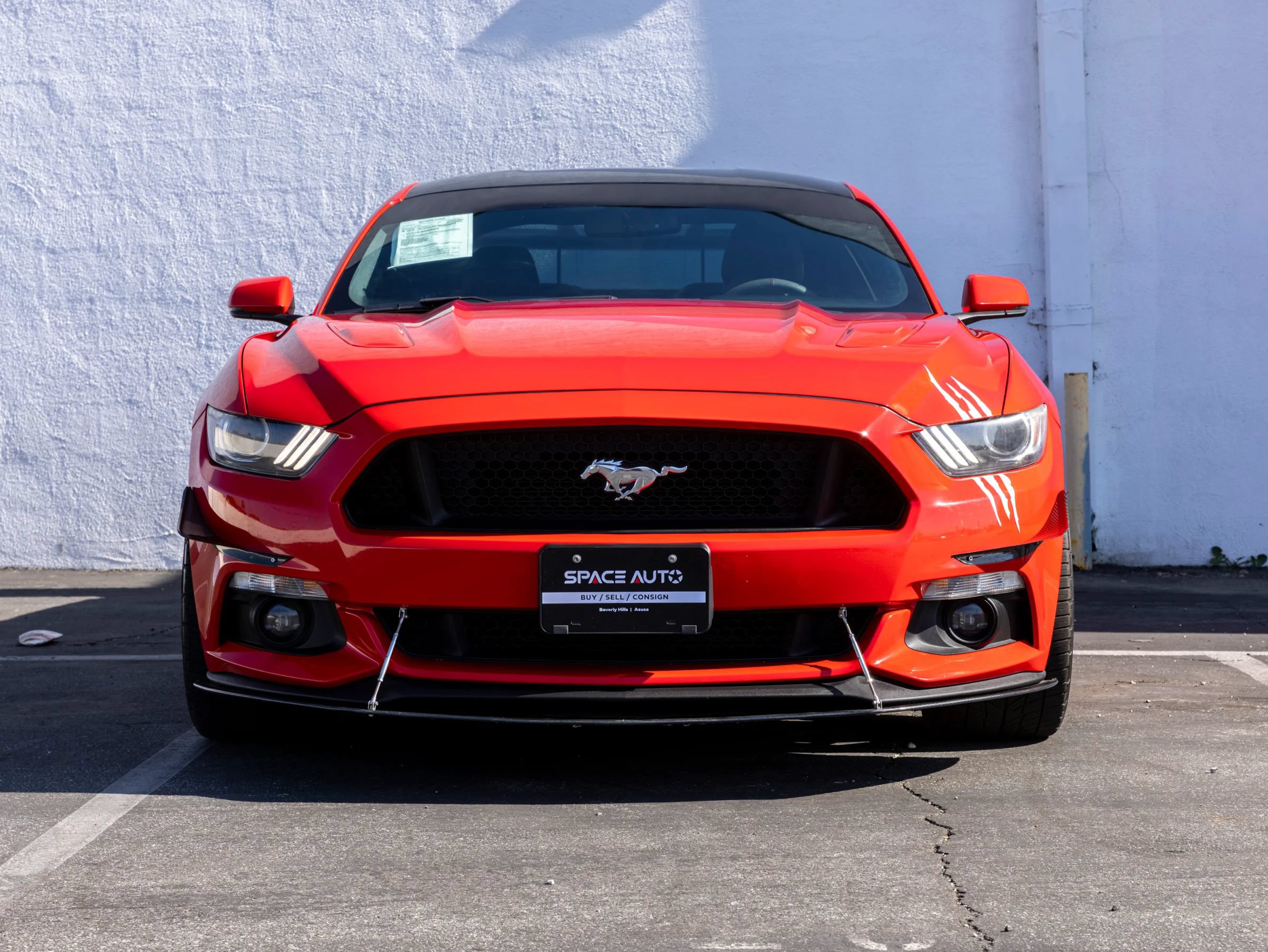 Used 2016 Ford Mustang GT Premium w/ Equipment Group 401A RWD image 2
