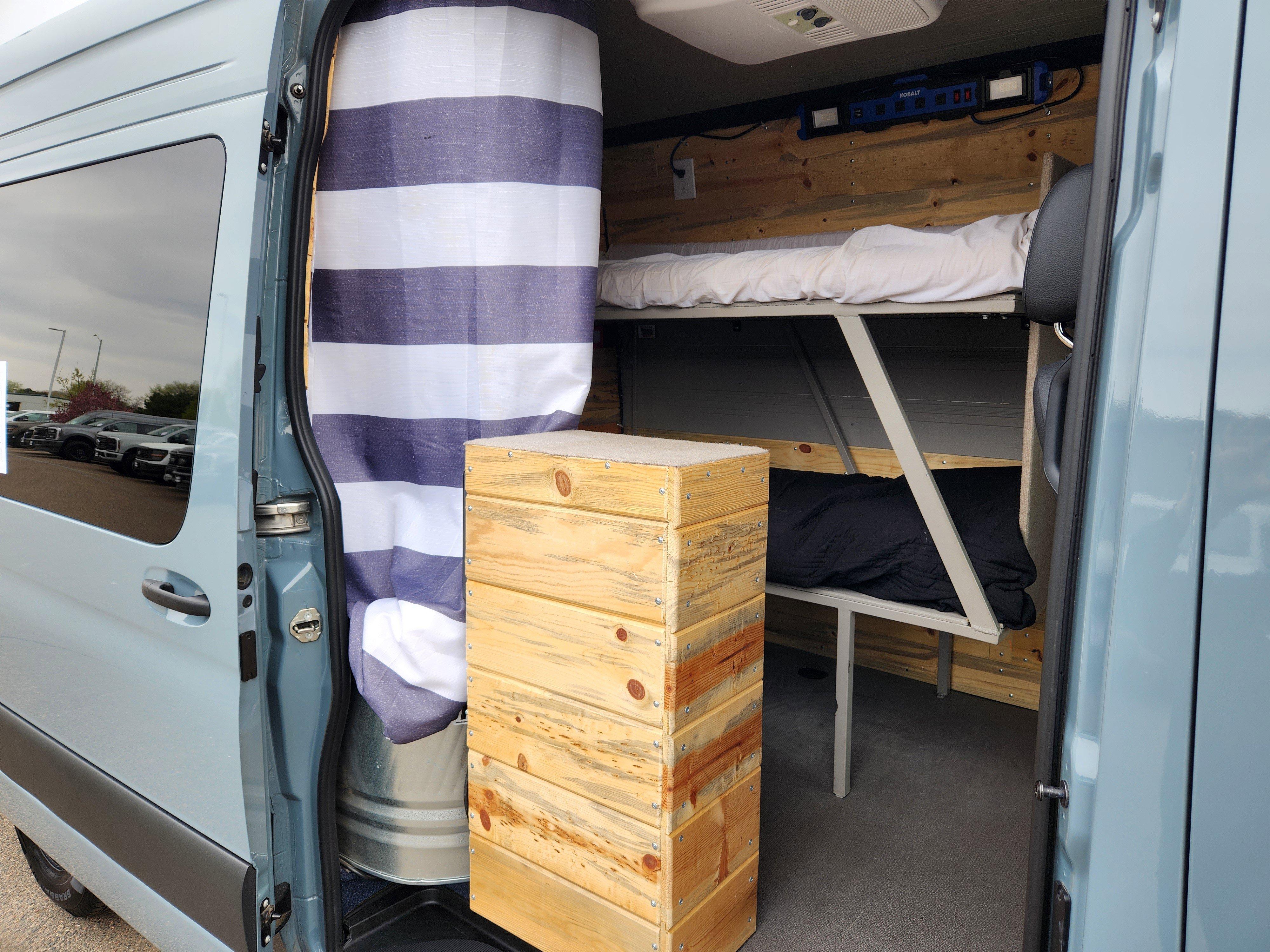 Used 2024 Mercedes-Benz Sprinter 2500 image 9