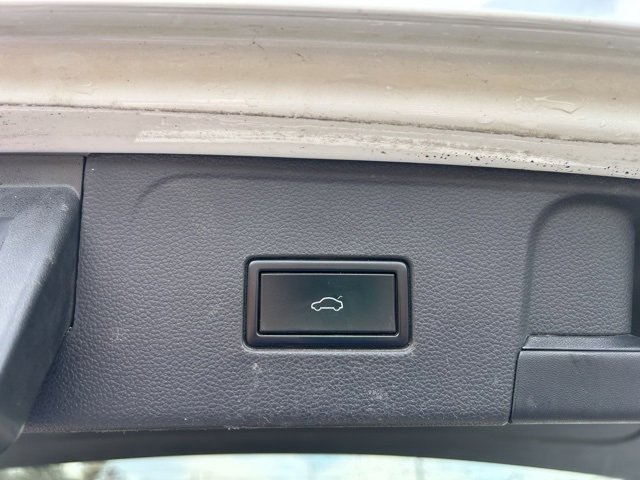 Used 2019 Volkswagen Atlas SEL image 6