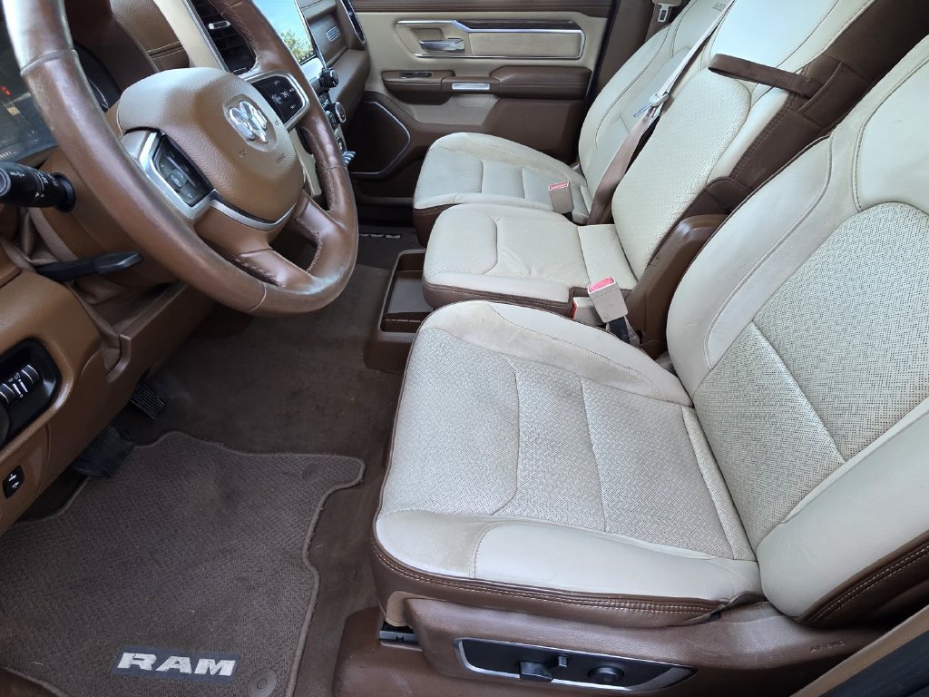 Used 2019 RAM 1500 Laramie AWD/4WD image 7