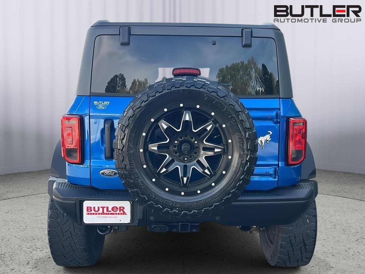 Used 2022 Ford Bronco Black Diamond w/ Sasquatch Package image 5